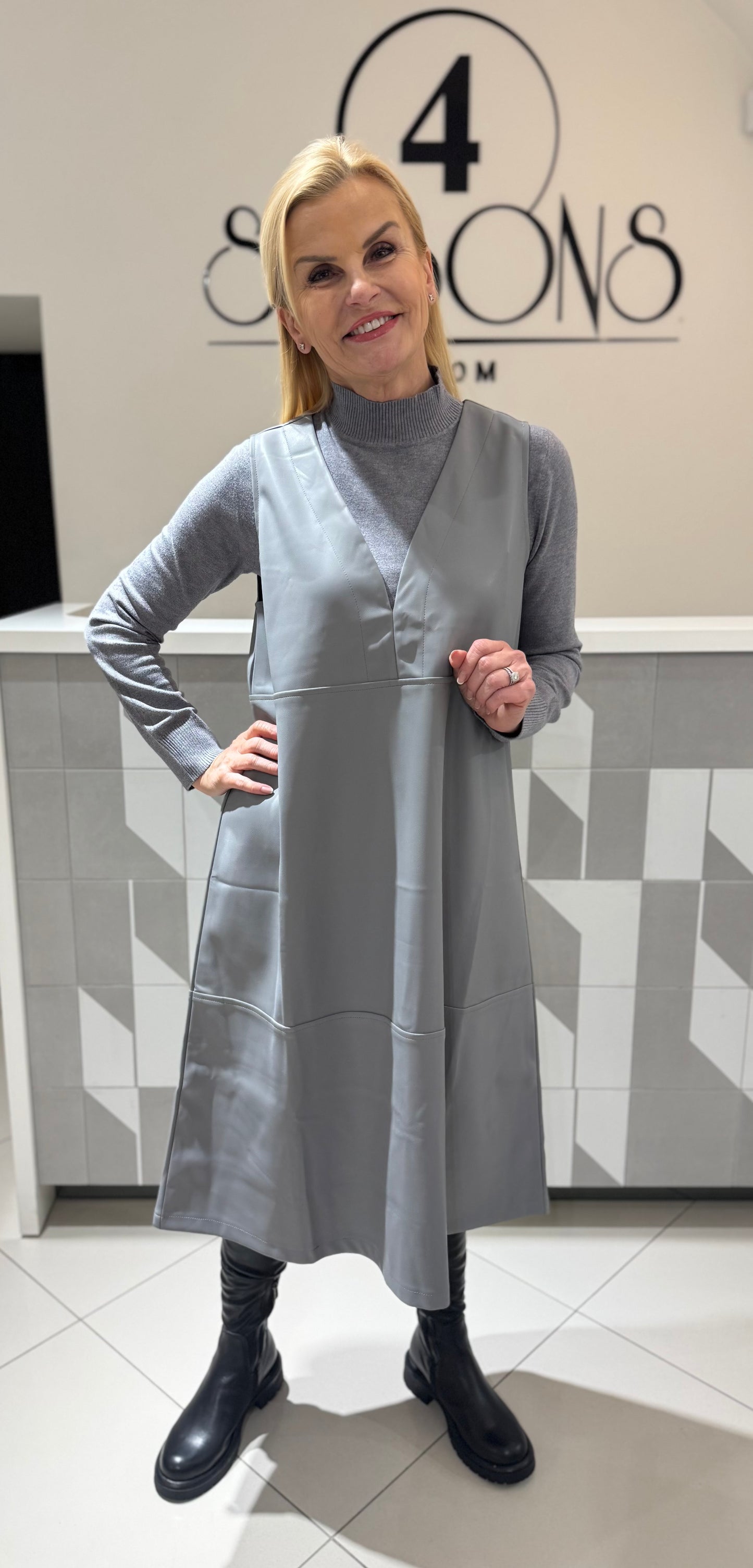 Suknelė su eko odos  sarafanu (S171)