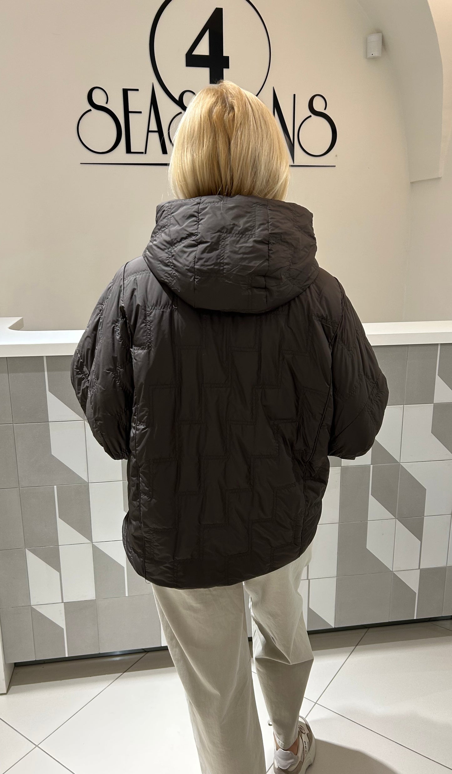 Dvipusė pūkinė striukė (b229)