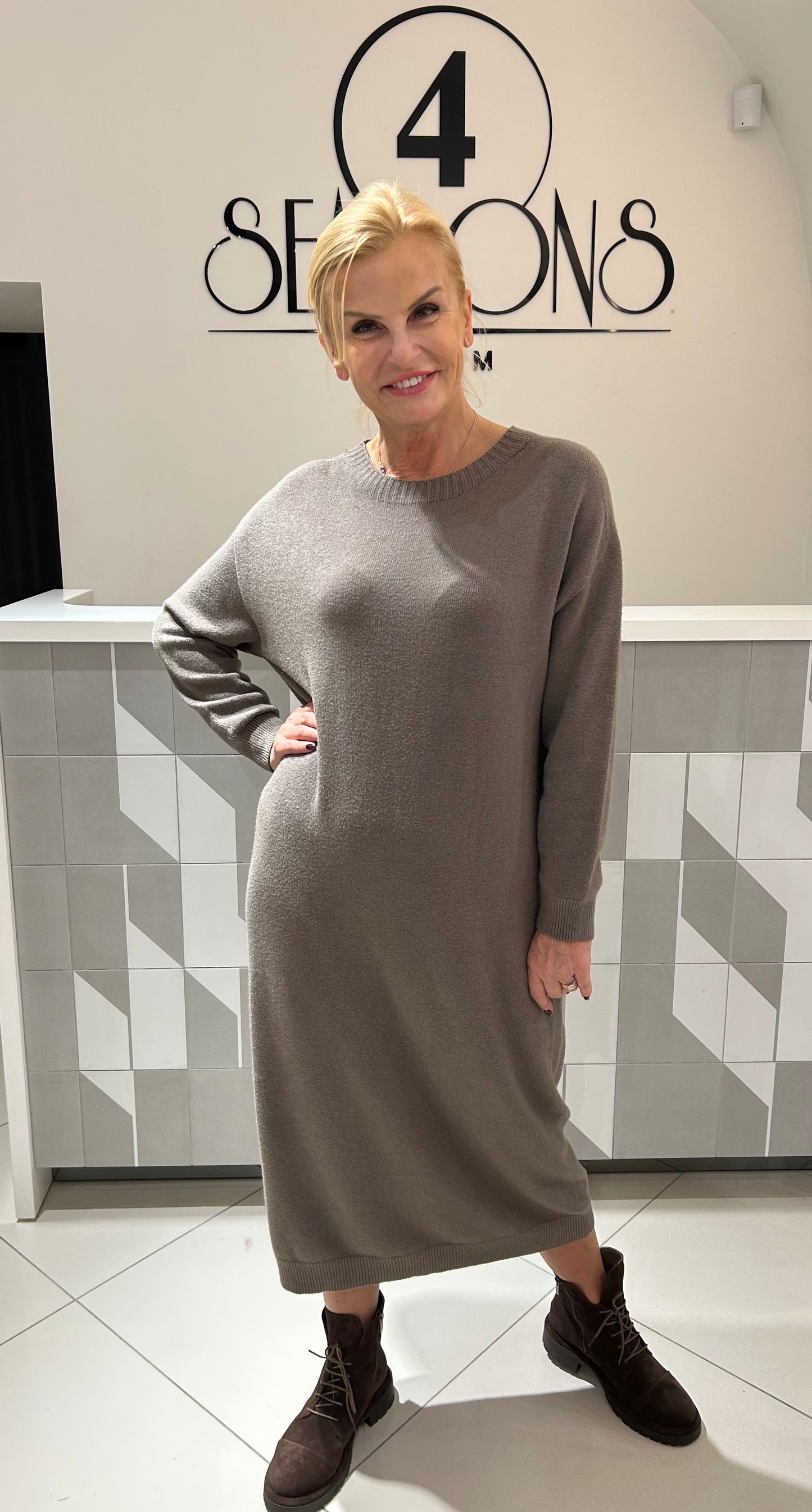 Trikotažinė suknelė (s159)