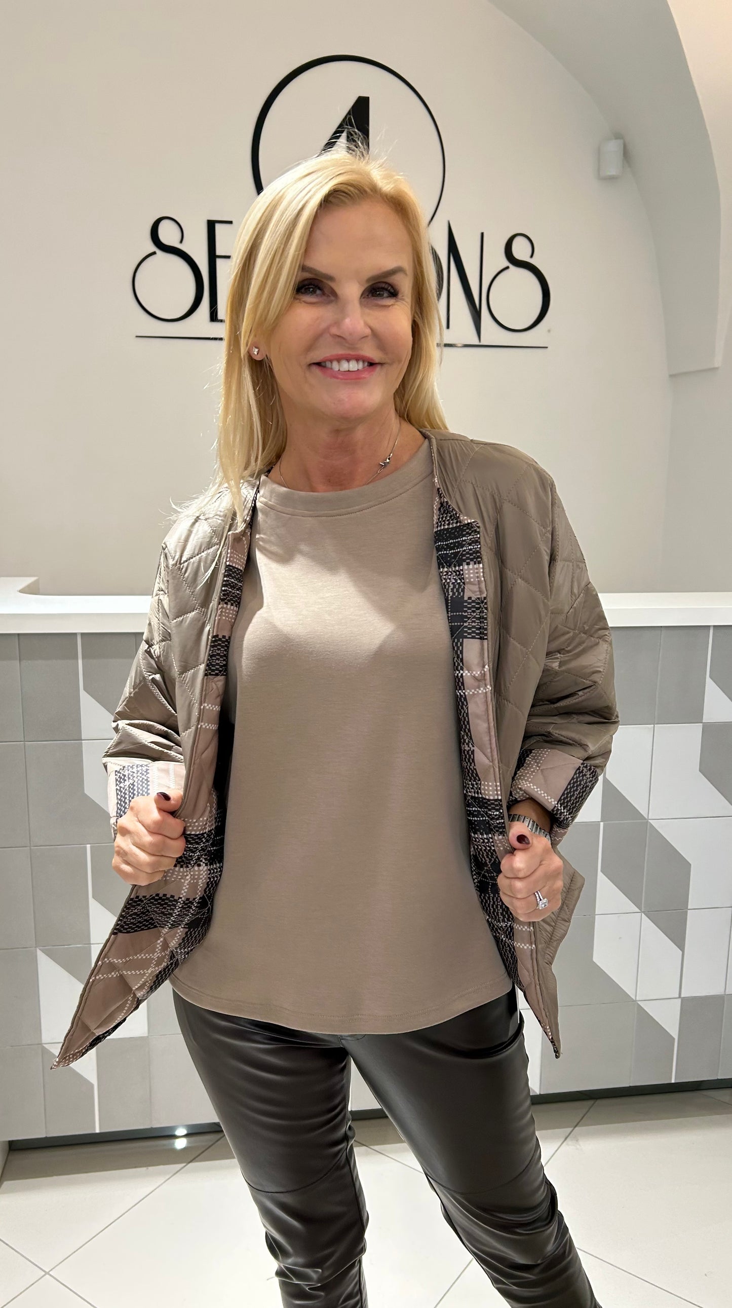 Striukė-švarkelis (b177)