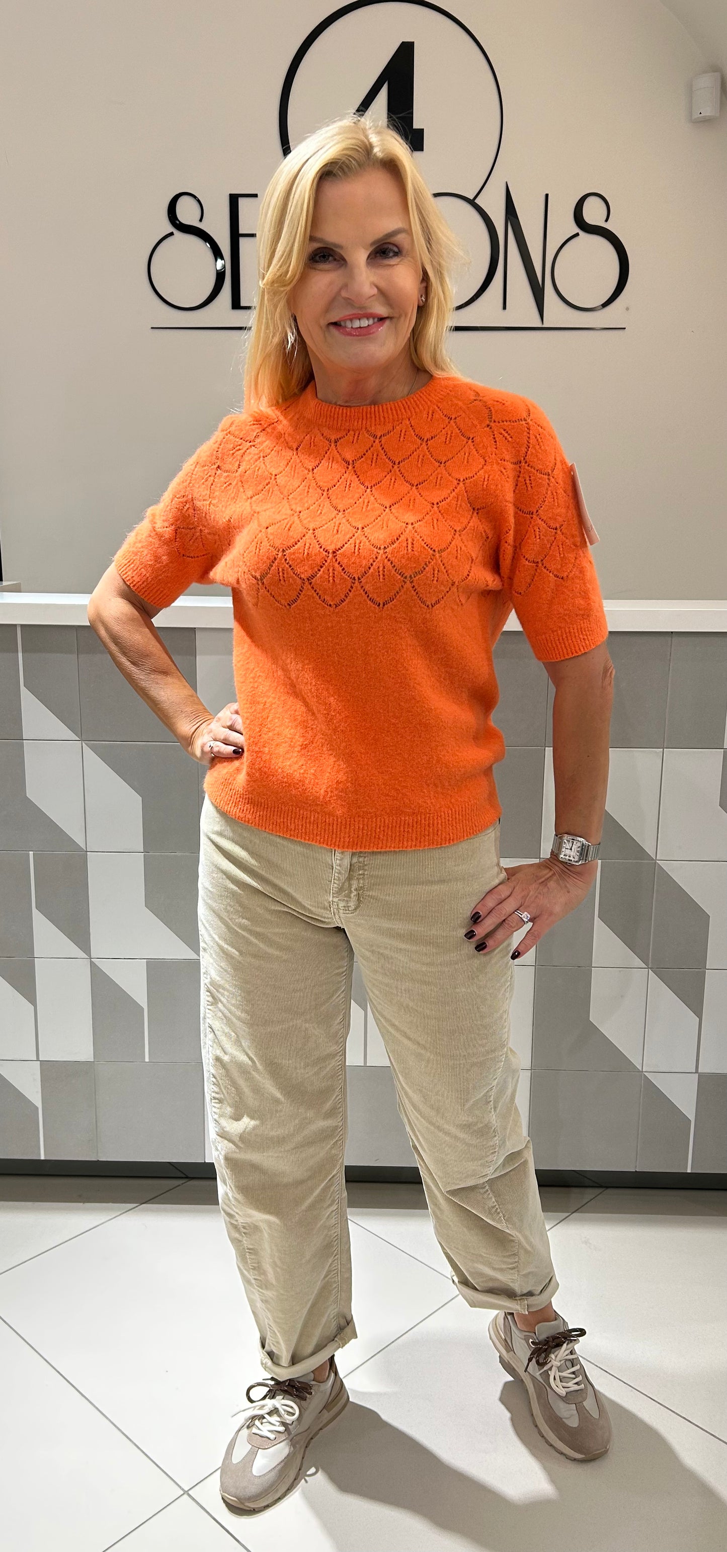 Smulkaus velveto džinsai ( modelis didintas) (k691)
