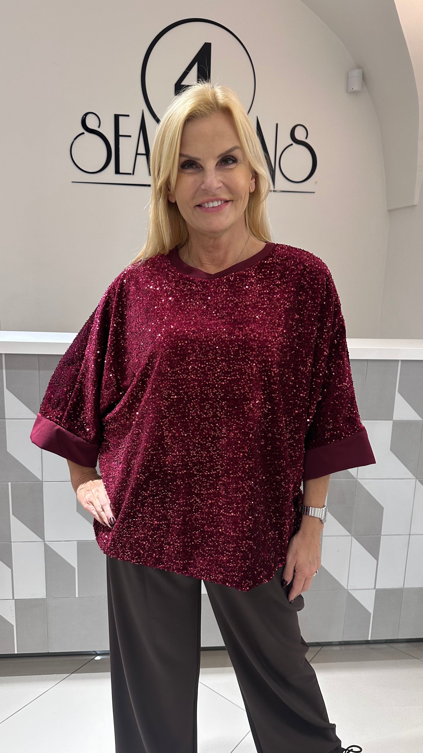 Puošni palaidinė su žvyneliais (p854)