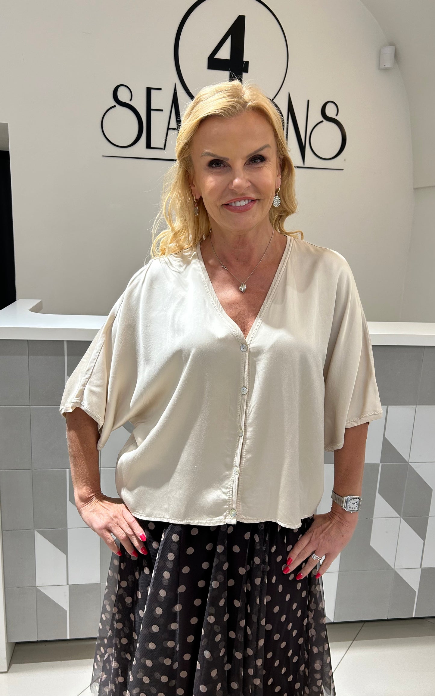 Viskozės ir šilko pluošto kardiganas (p873)