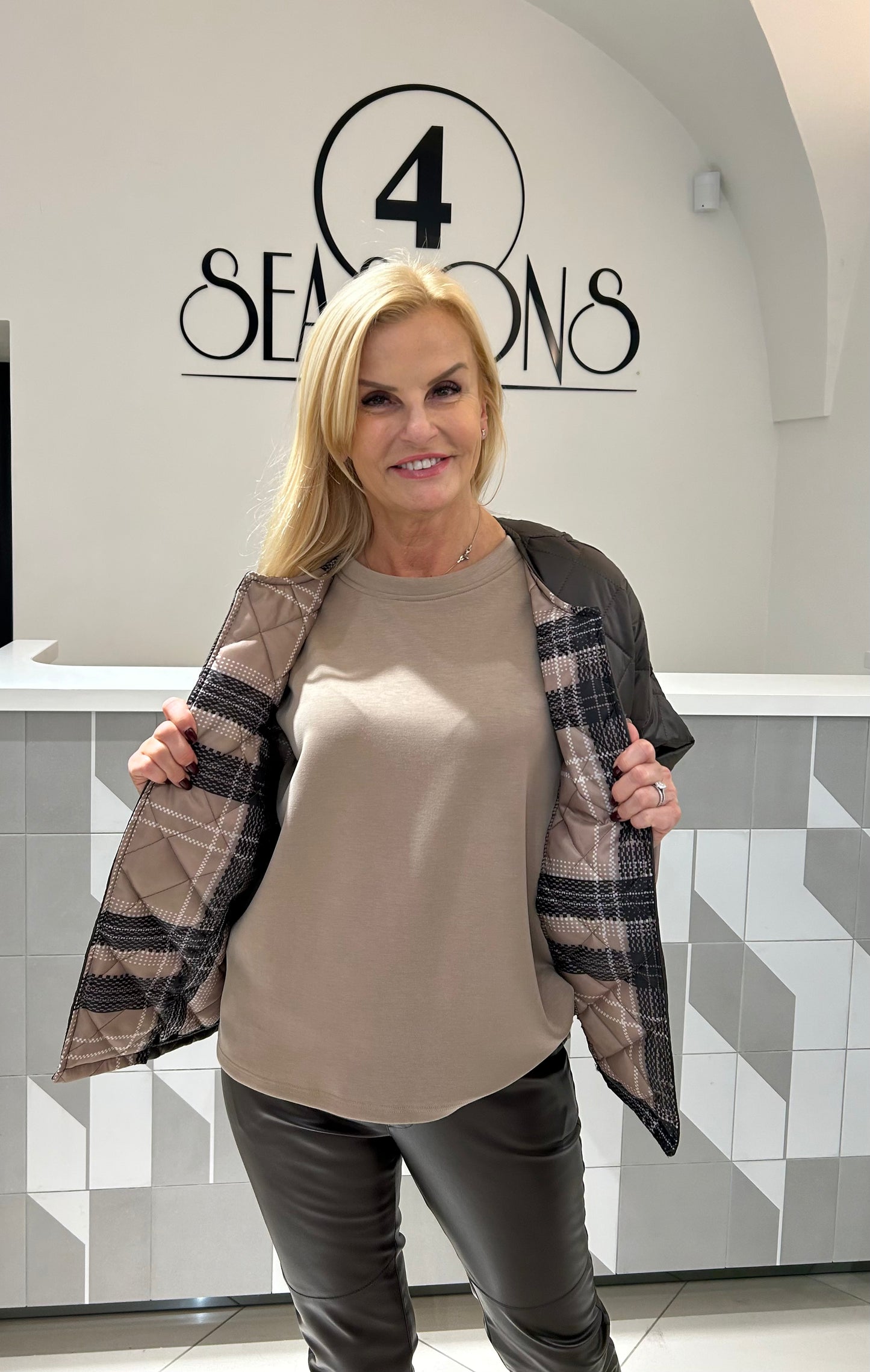 Striukė-švarkelis (b177)