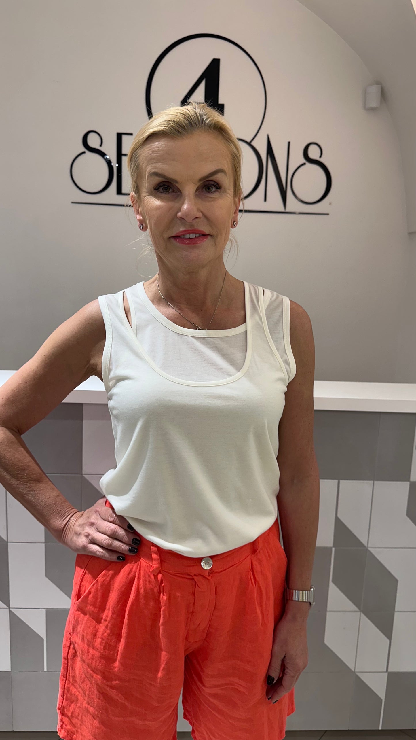 Palaidinė be rankovių (p728)