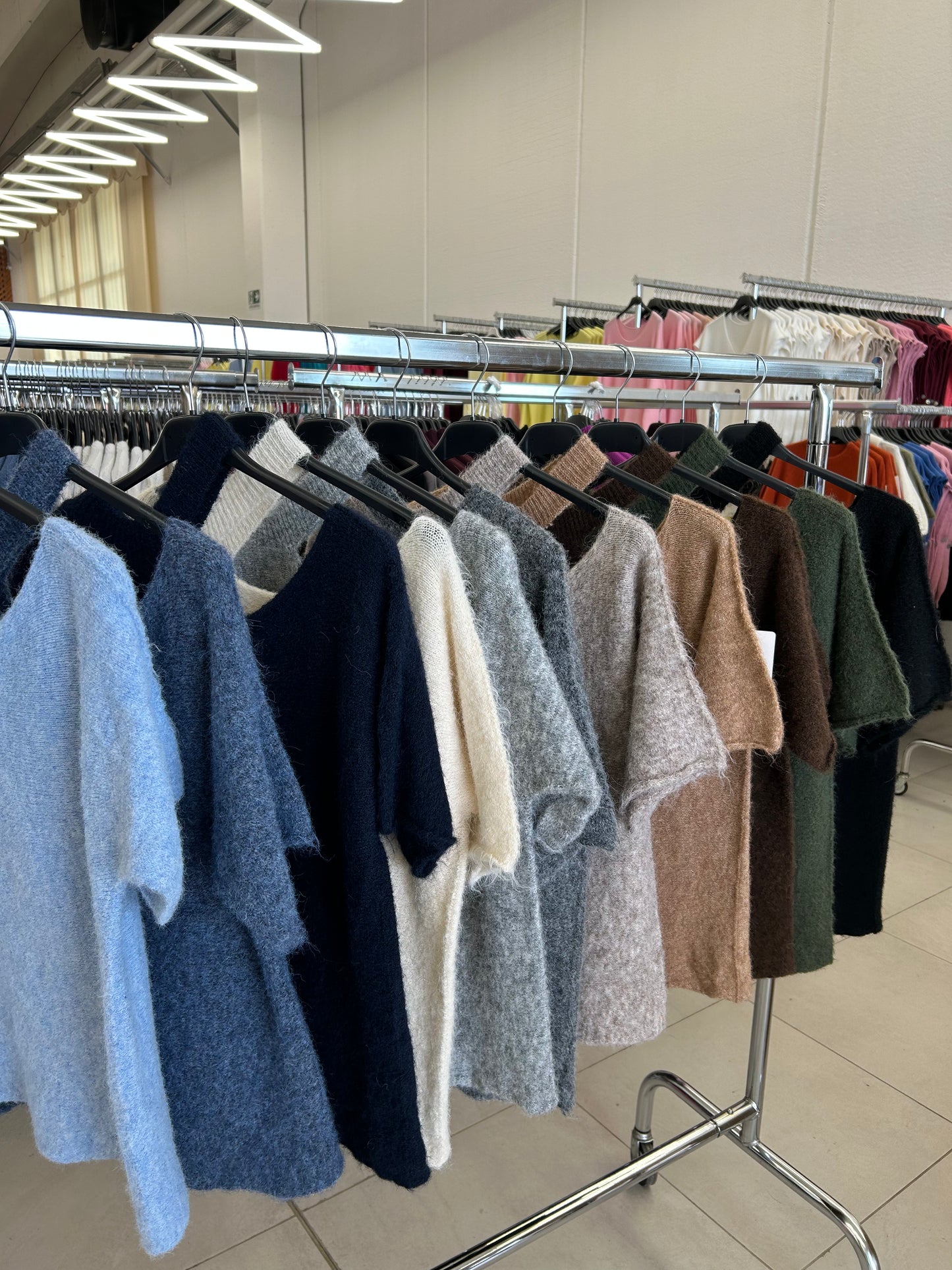 Stilingas megztukas (it25)