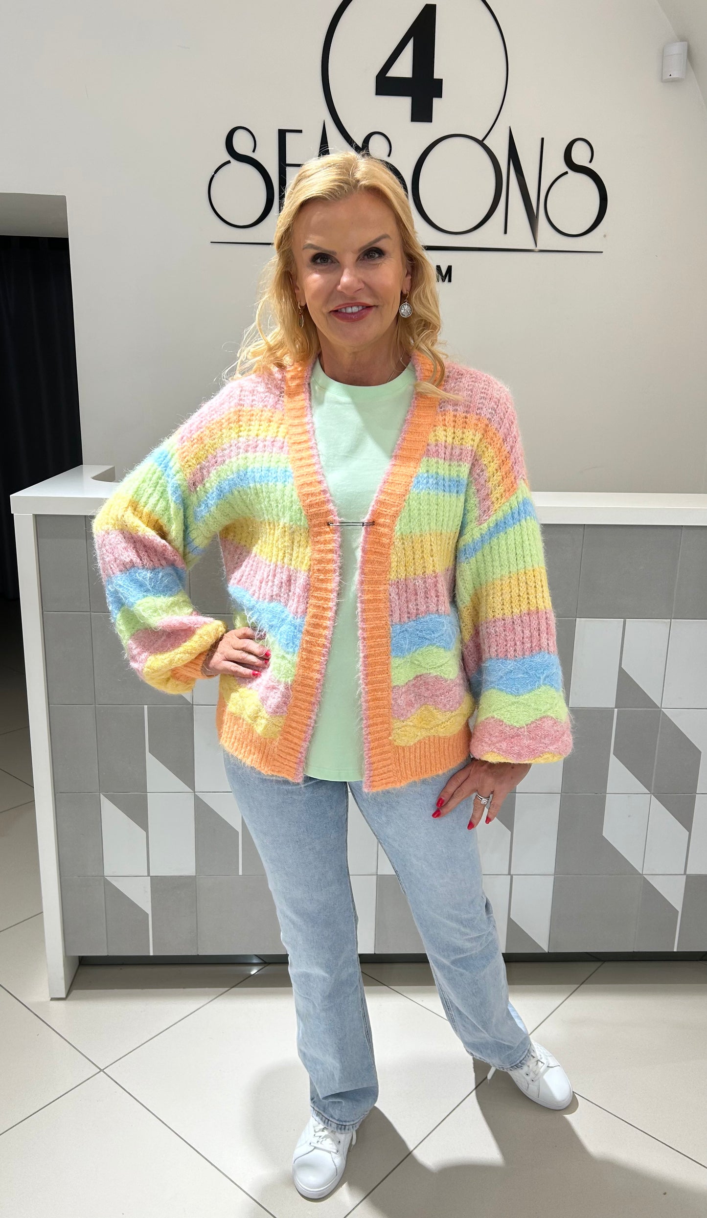 Spalvingas kardiganas (m521)