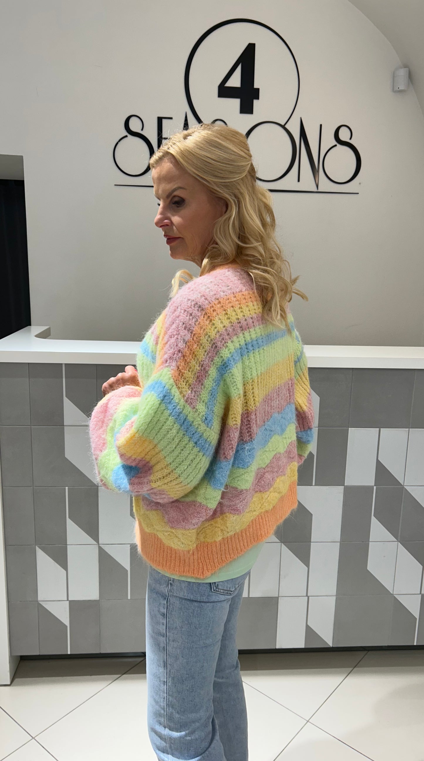 Spalvingas kardiganas (m521)