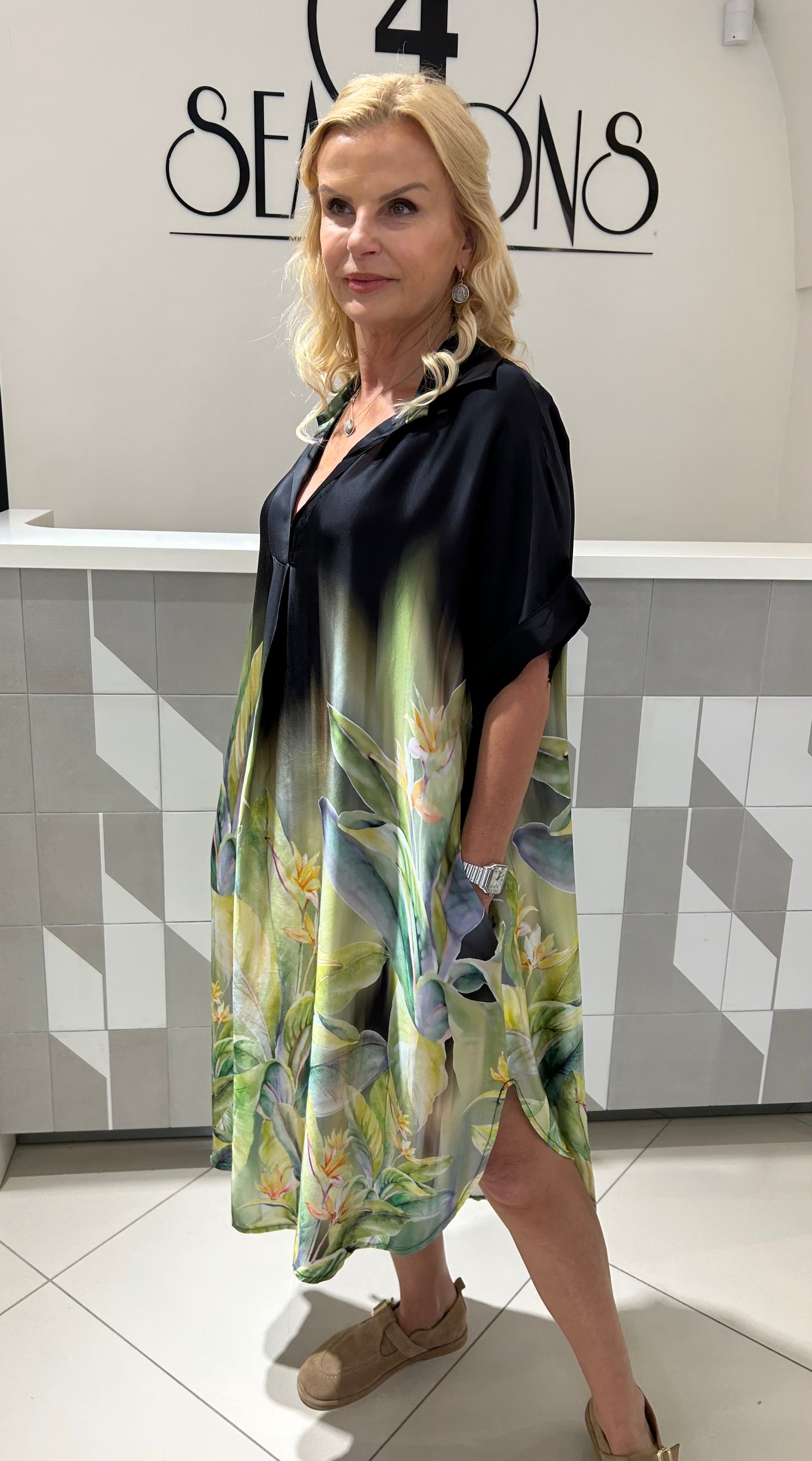 Viskozės ir šilko pluošto suknelė (s189)