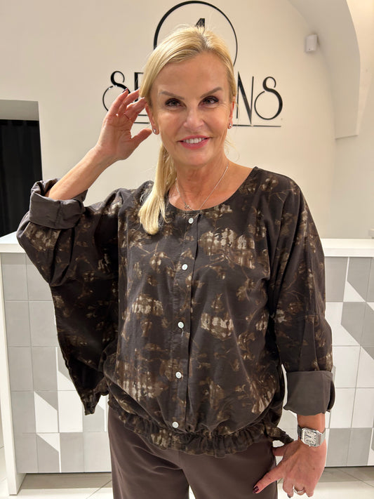 Smulkaus velvetinio audinio palaidinė (P838)